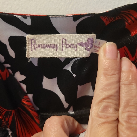 Satin Feel Summer Evening/Cocktail Dress - Picture 6 of 7